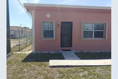 1260 Sesame St #4, Opa-Locka, FL 33054 - Photo 2