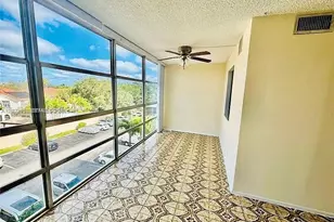 2001 Atlantic Shores Blvd, Hallandale Beach, FL 33009 - Photo 10