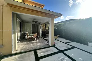10919 NW 80th Ln, Doral, FL 33178 - Photo 2