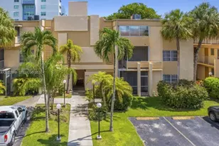 9175 SW 77th Ave, Miami, FL 33156 - Photo 2