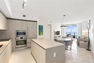 4111 S Ocean Dr, Hollywood, FL 33019 - Photo 2