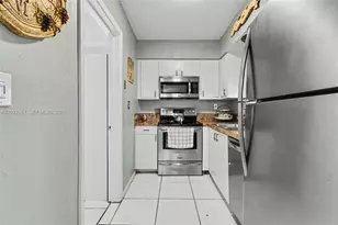 8309 NW 59th Pl, Tamarac, FL 33321 - Photo 12