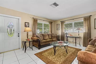 8309 NW 59th Pl, Tamarac, FL 33321 - Photo 12