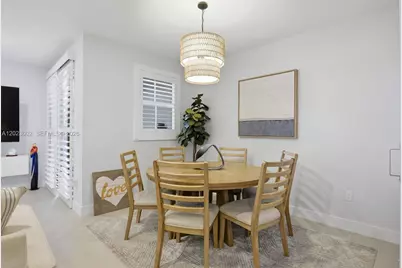 283 SW 169th Lane, Pembroke Pines, FL 33027 - Photo 4