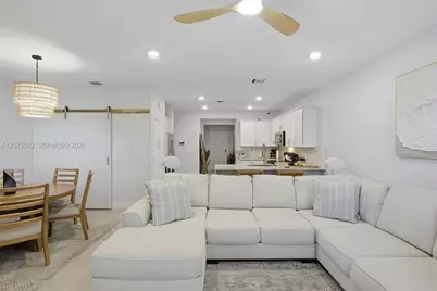 283 SW 169th Lane, Pembroke Pines, FL 33027 - Photo 4