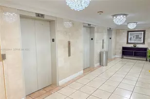 19201 Collins Ave, Sunny Isles Beach, FL 33160 - Photo 34