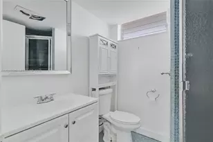 2920 Point E Dr, Aventura, FL 33160 - Photo 24