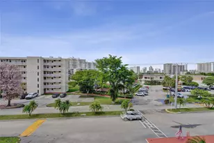 2920 Point E Dr, Aventura, FL 33160 - Photo 30