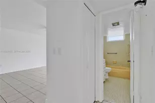 2920 Point E Dr, Aventura, FL 33160 - Photo 26