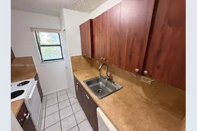 6975 NW 179th St #204, Hialeah, FL 33015 - Photo 4