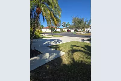 2810 Dunwoodie Pl, Homestead, FL 33035 - Photo 4