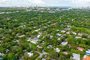 11403 NE 8th Ave, Biscayne Park, FL 33161 - Photo 20