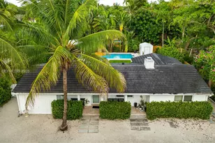 11403 NE 8th Ave, Biscayne Park, FL 33161 - Photo 30