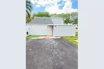 [Address not provided], Miami, FL 33175 - Photo 2