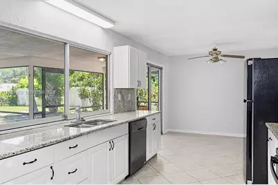 3910 NW 4th Ct #3910, Boca Raton, FL 33431 - Photo 12