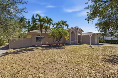 18049 SW 152nd Ave, Miami, FL 33187 - Photo 2