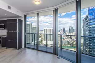45 SW 9th St, Miami, FL 33130 - Photo 14