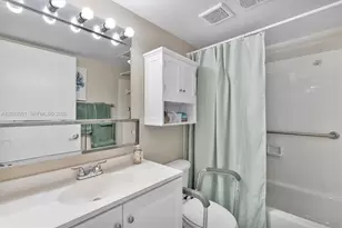 15635 SW 74th Cir Dr, Miami, FL 33193 - Photo 6