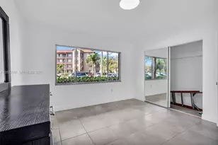 13705 SW 12th St, Pembroke Pines, FL 33027 - Photo 20