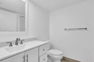 13705 SW 12th St, Pembroke Pines, FL 33027 - Photo 10