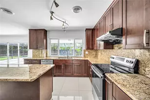 13100 SW 81st Ave, Pinecrest, FL 33156 - Photo 10