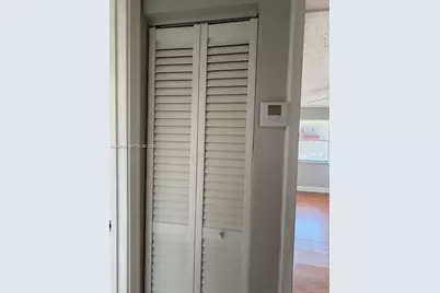 2570 W 67th Pl #21-2, Hialeah, FL 33016 - Photo 12