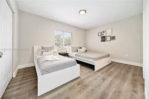 1770 NW 55th St, Miami, FL 33142 - Photo 14