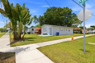 17875 SW 103rd Ave, Miami, FL 33157 - Photo 2