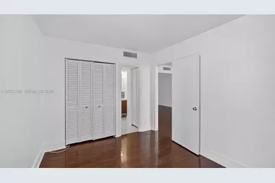 20335 W Country Club Dr #502, Aventura, FL 33180 - Photo 18