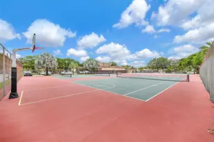 330 Briarwood Cir, Hollywood, FL 33024 - Photo 50