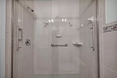 330 Briarwood Cir #3-19, Hollywood, FL 33024 - Photo 18