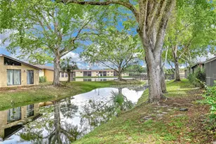 330 Briarwood Cir, Hollywood, FL 33024 - Photo 46