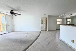 19877 E Country Club Dr, Aventura, FL 33180 - Photo 14