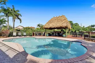 12140 SW 3rd St, Plantation, FL 33325 - Photo 4