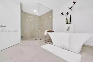 17111 Biscayne Blvd, North Miami Beach, FL 33160 - Photo 10
