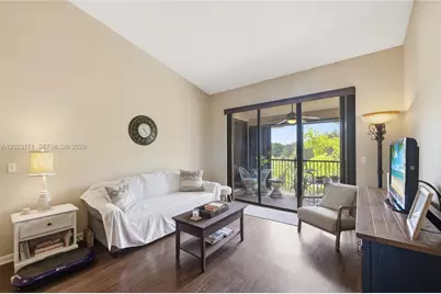 4111 Coral Tree Cir #327, Coconut Creek, FL 33073 - Photo 4