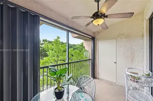 4111 Coral Tree Cir, Coconut Creek, FL 33073 - Photo 8