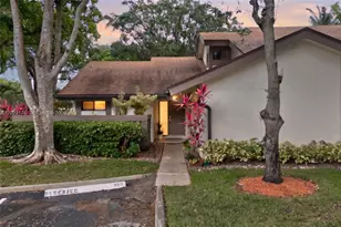 9367 SW 1st St, Plantation, FL 33324 - Photo 2