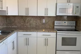 7703 Camino Real, Miami, FL 33143 - Photo 10