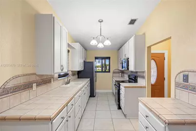 12580 SW 248th Ter, Homestead, FL 33032 - Photo 10