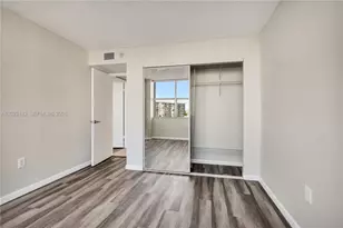 1300 NE Miami Gardens Dr, Miami, FL 33179 - Photo 28