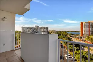 1300 NE Miami Gardens Dr, Miami, FL 33179 - Photo 14