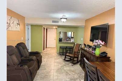 191 Lakeview Dr #103, Weston, FL 33326 - Photo 4