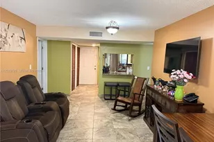191 Lakeview Dr, Weston, FL 33326 - Photo 4