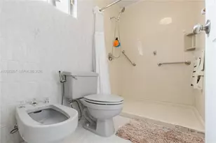 3254 W 78th St, Hialeah, FL 33018 - Photo 14
