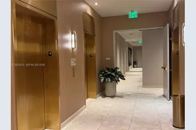 77 SE 5th St #2111, Miami, FL 33131 - Photo 16
