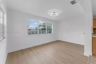 7150 SW 10th St, Pembroke Pines, FL 33023 - Photo 8