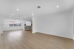 7150 SW 10th St, Pembroke Pines, FL 33023 - Photo 4