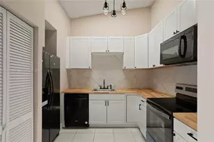 3633 NW 99th Terrace, Sunrise, FL 33351 - Photo 4