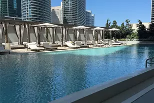 77 SE 5th St, Miami, FL 33131 - Photo 30